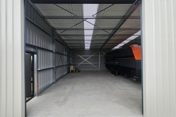 Caravan_space_in_shed_by_smartsteelbuildings